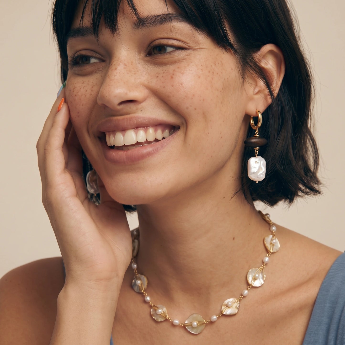 Golden Leaf Coastal Vibes Pearl Necklace - Splash Of Mahj And Color Co.