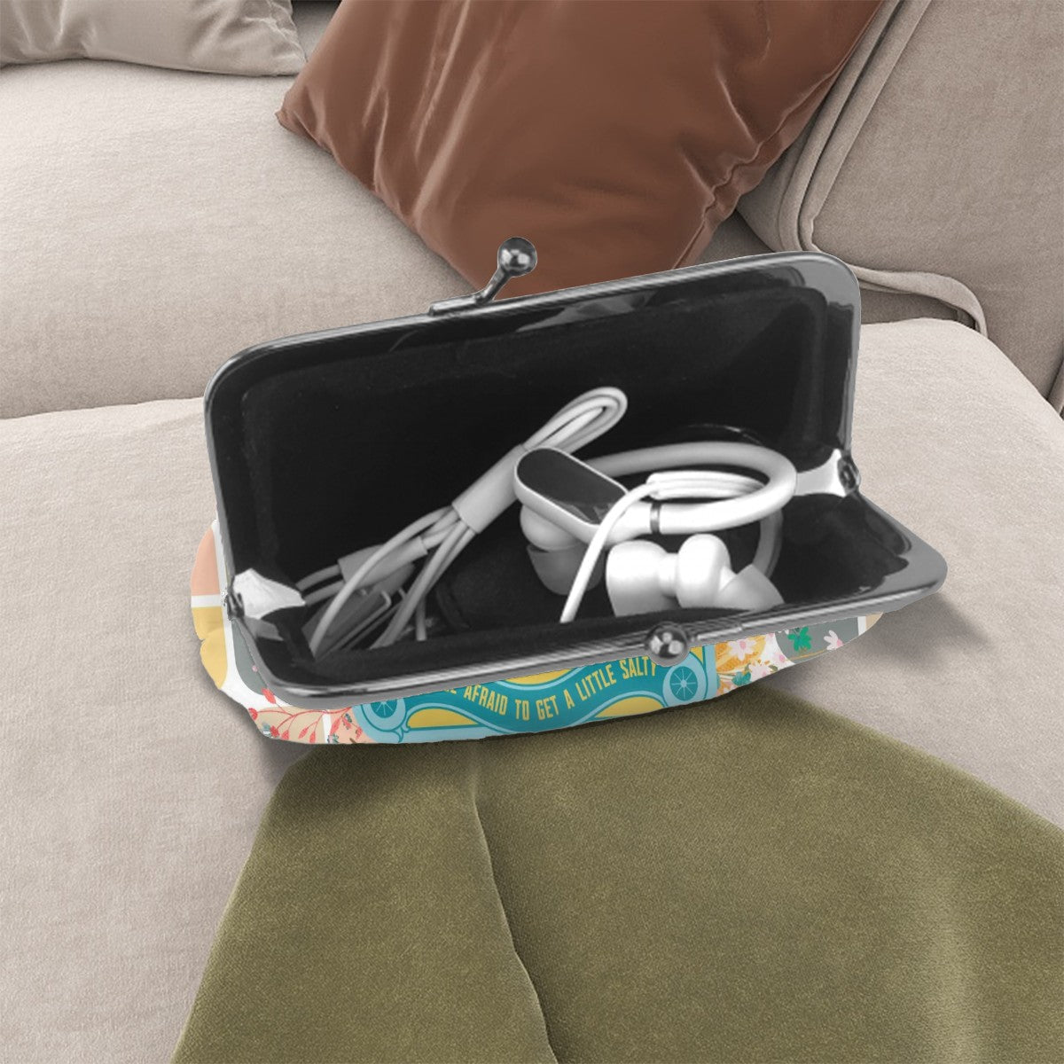 Sardine Can Tinned Fish Floral Modern Quirky Women’s Leather Kiss Lock Coin Purse - 4.5’’x4.1’’ - Wallet