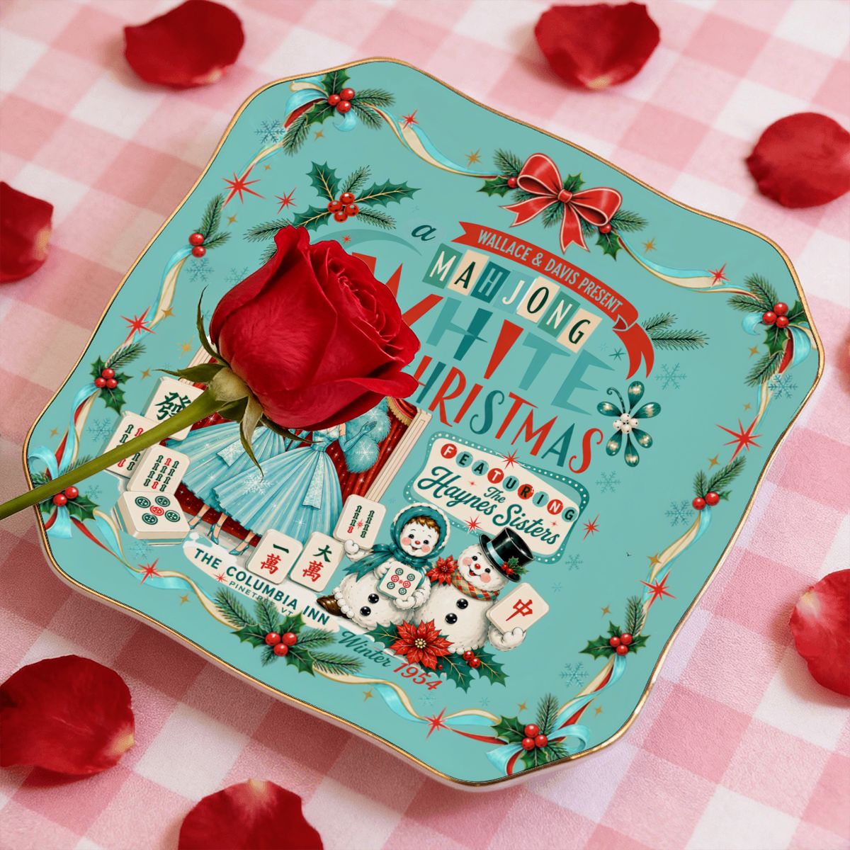 Nostalgic White Christmas Haynes Sisters Scalloped Ceramic Mahjong Dice Tray