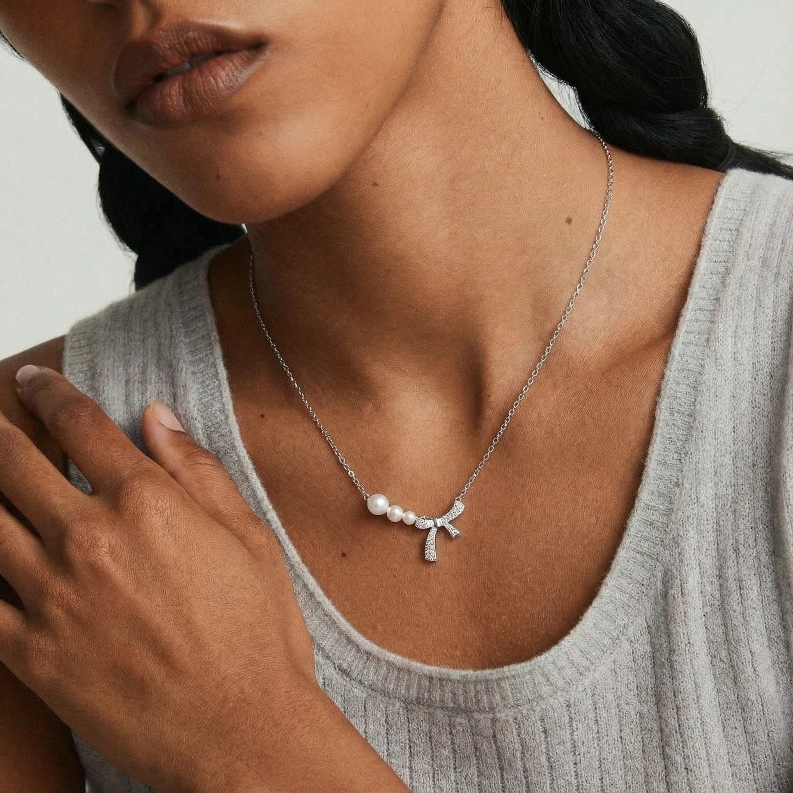 Pearl Preppy Bow Necklace - Splash Of Mahj And Color Co.