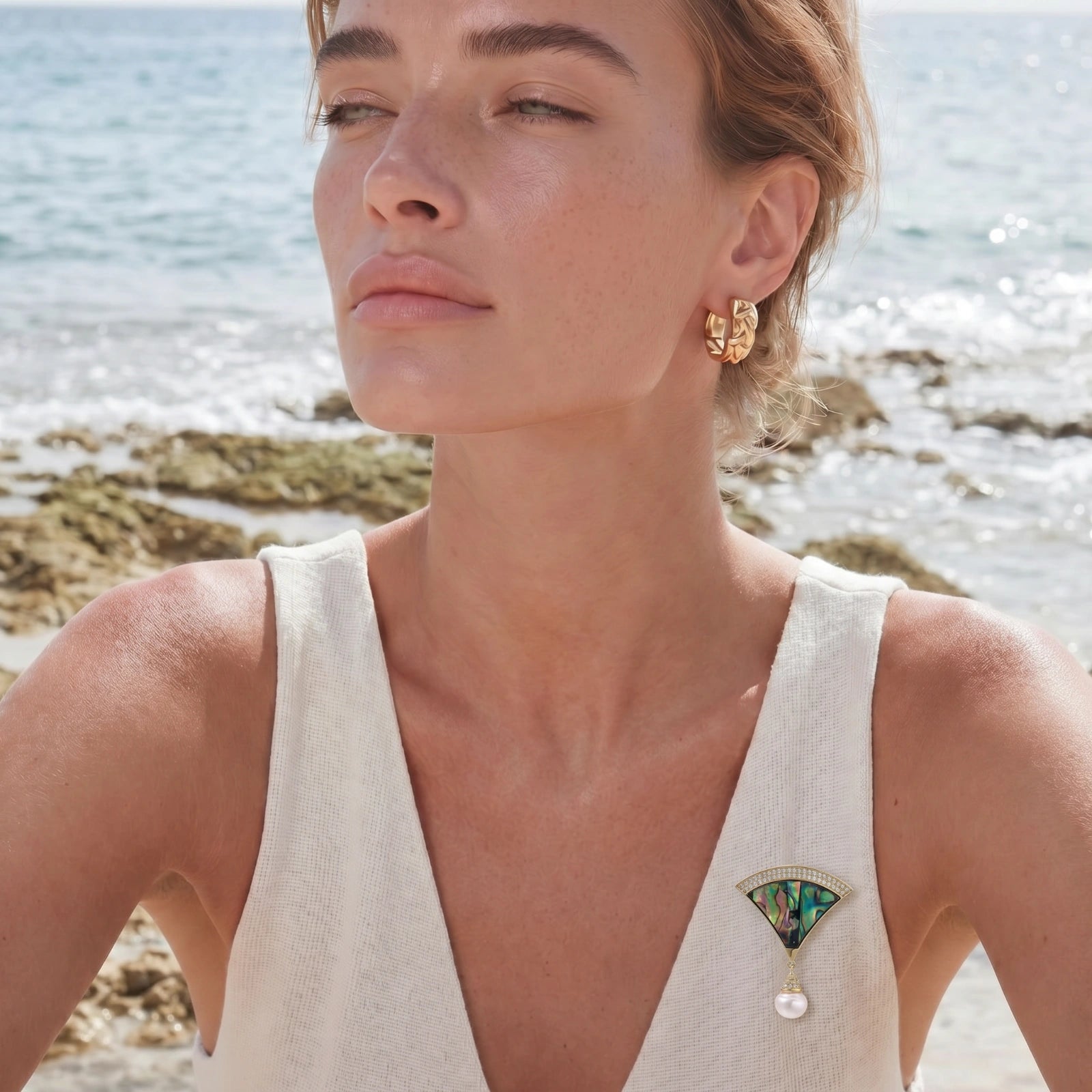 Iridescent Fan Pearl Brooch - Splash Of Mahj And Color Co.