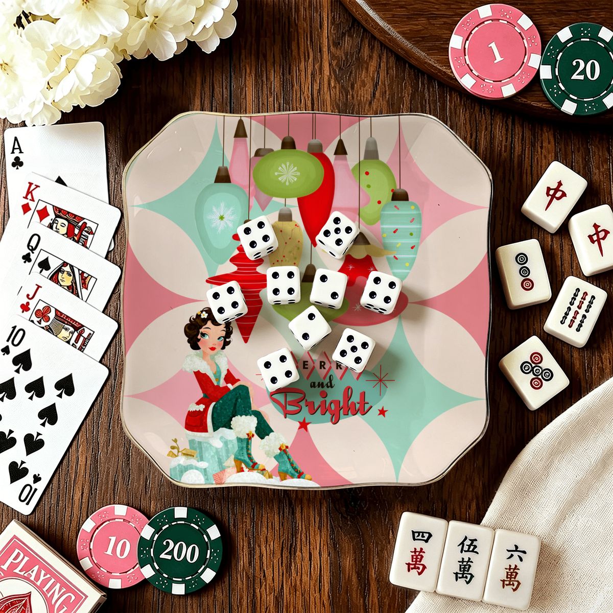 Mod Berry And Bright Christmas Scalloped Ceramic Mahjong Dice Tray