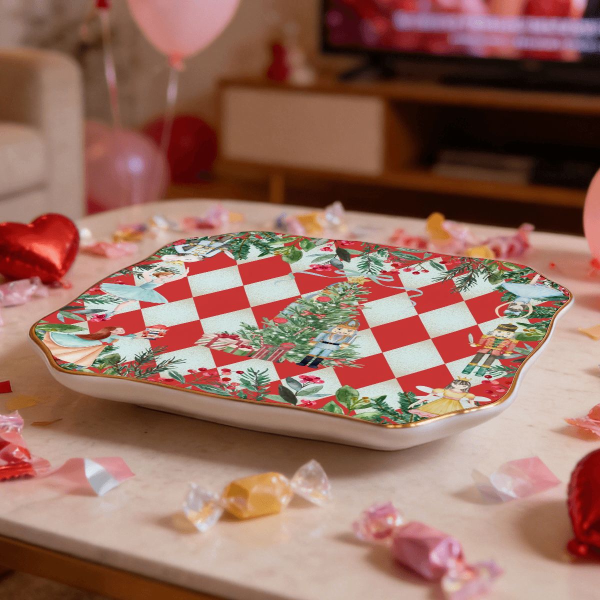 Harlequin Nutcracker Christmas Scalloped Ceramic Mahjong Dice Tray