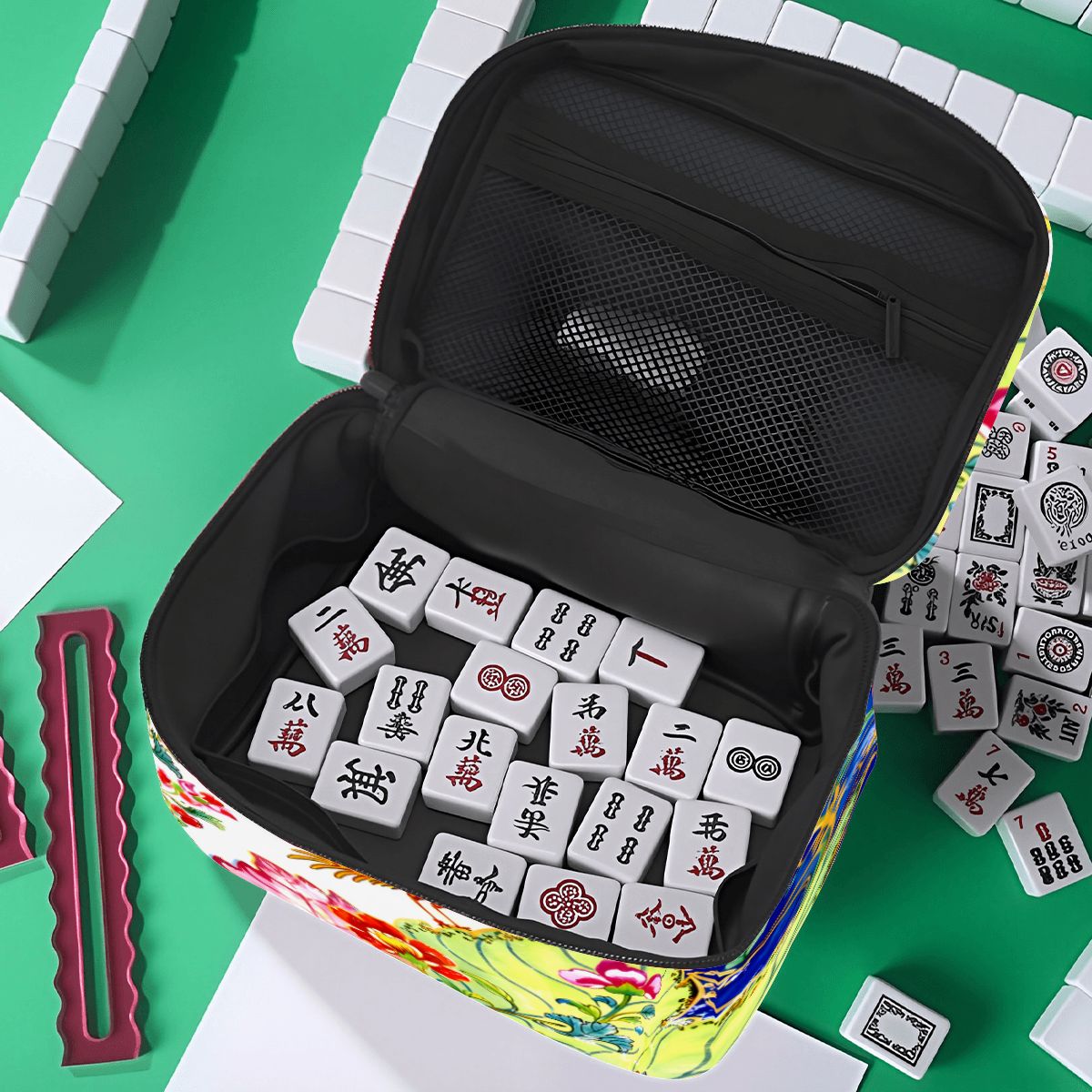 Tobacco Leaf Watercolor Designed Portable Mahjong Tile Bag