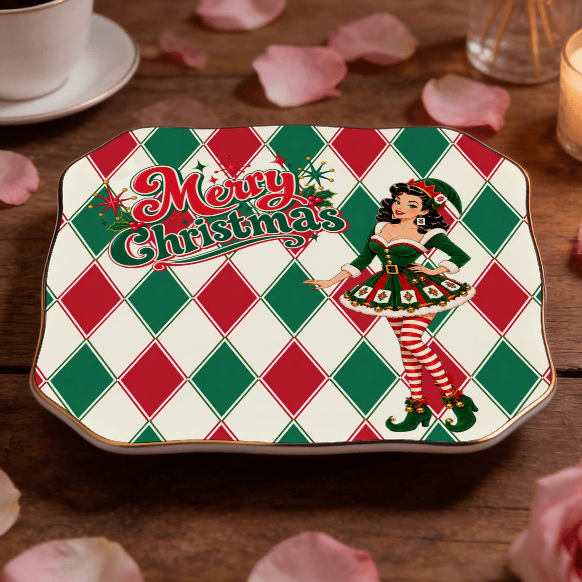 Merry Christmas Madge Harlequin Designed Green And Red Scalloped Ceramic Mahjong Dice Tray - Splash Of Mahj And Color Co.