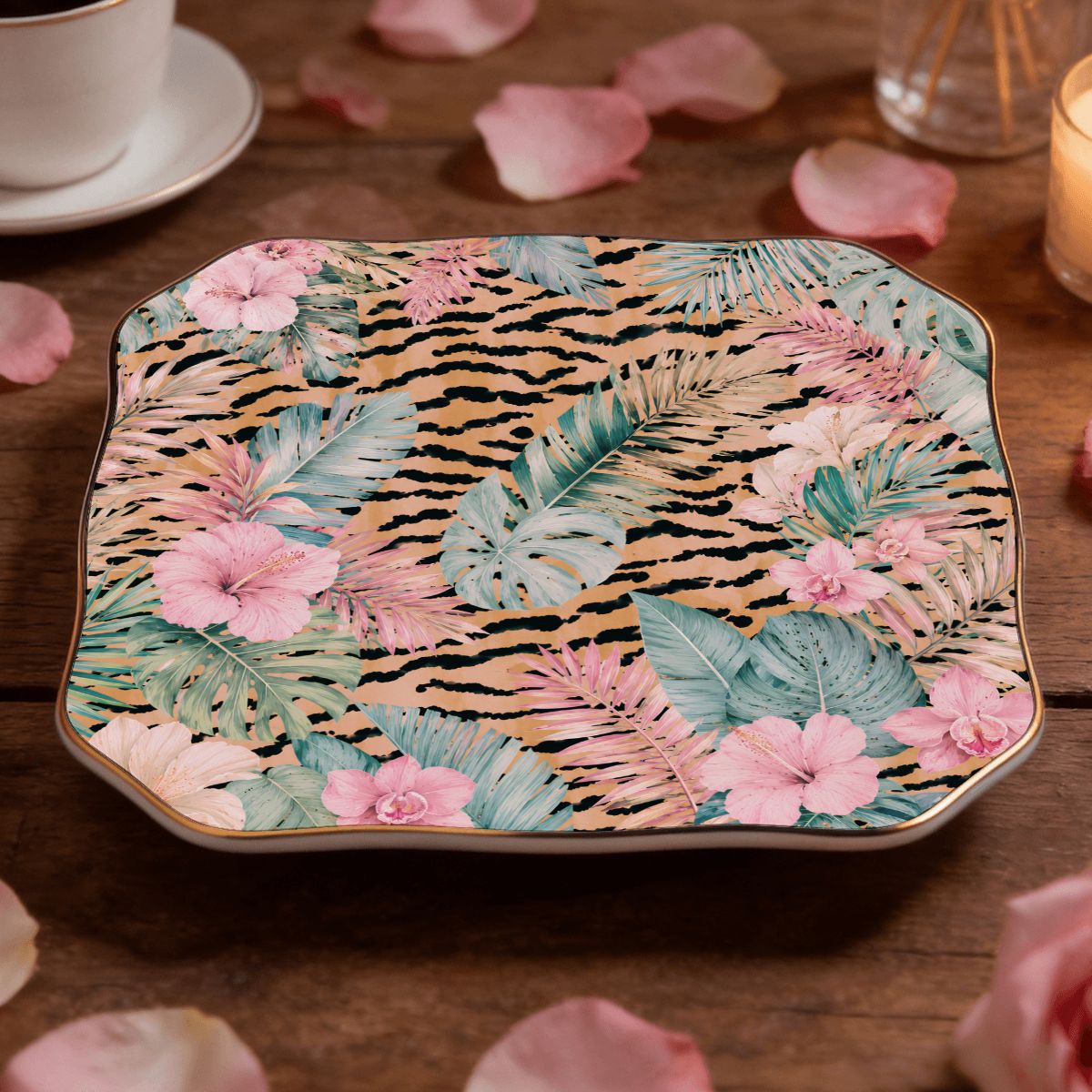 Tropical Jungle Tiger'es Scalloped Ceramic Mahjong Dice Tray - Splash Of Mahj And Color Co.