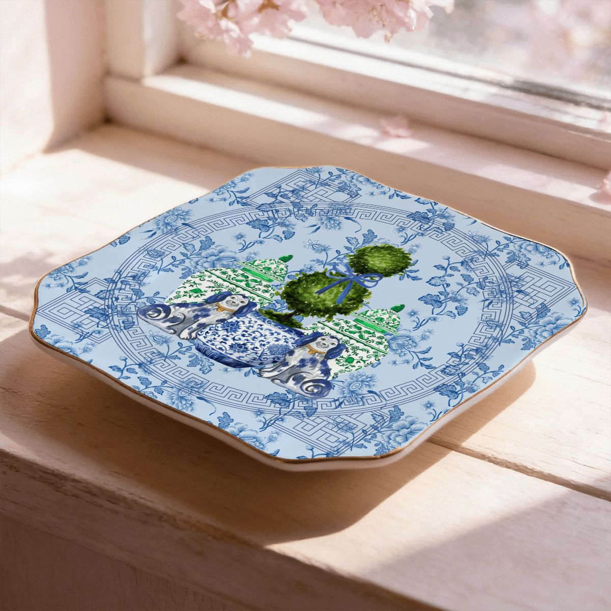 Staffordshire Chinoiserie Dogs Blue And Green Scalloped Ceramic Mahjong Dice Tray