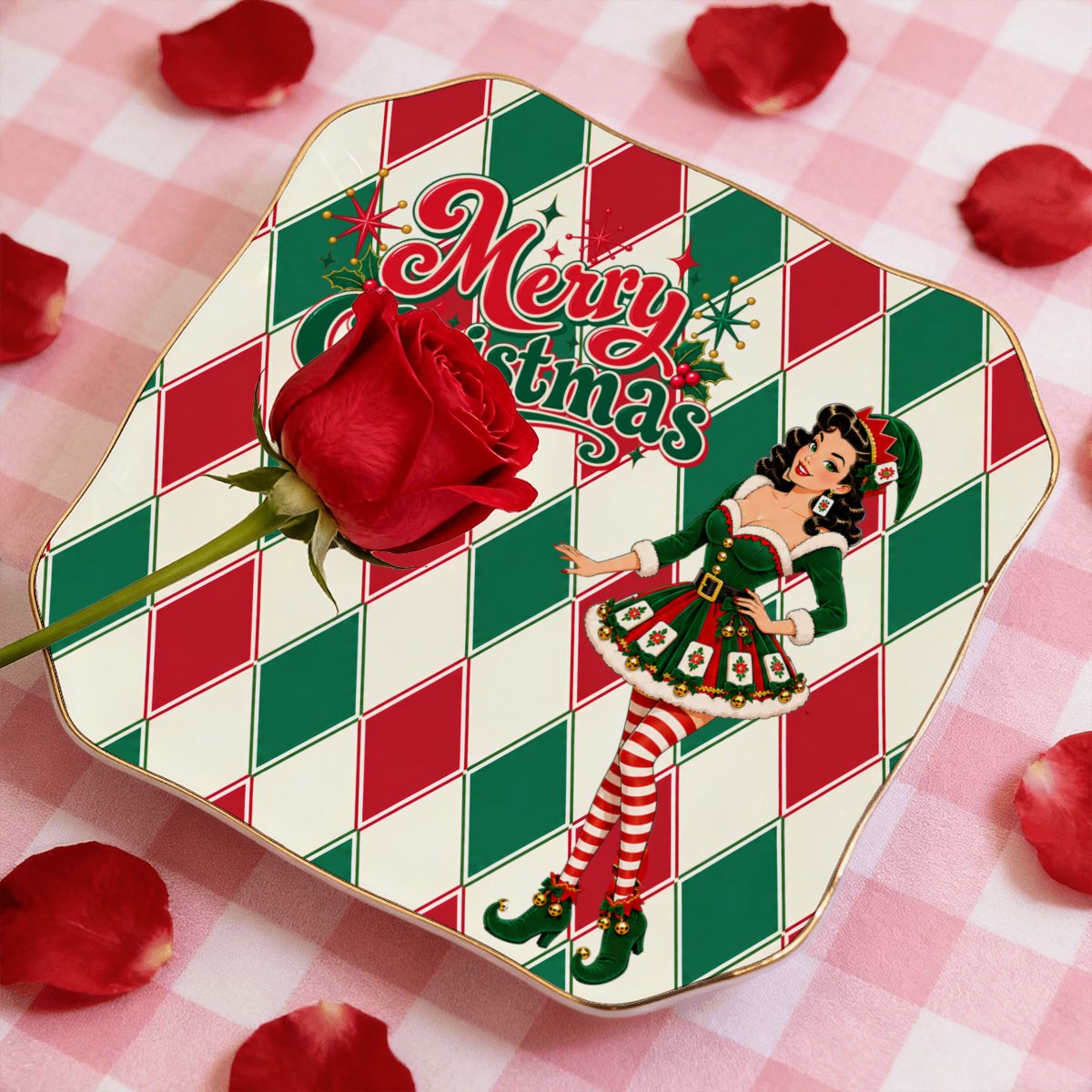 Merry Christmas Madge Harlequin Designed Green And Red Scalloped Ceramic Mahjong Dice Tray - Splash Of Mahj And Color Co.