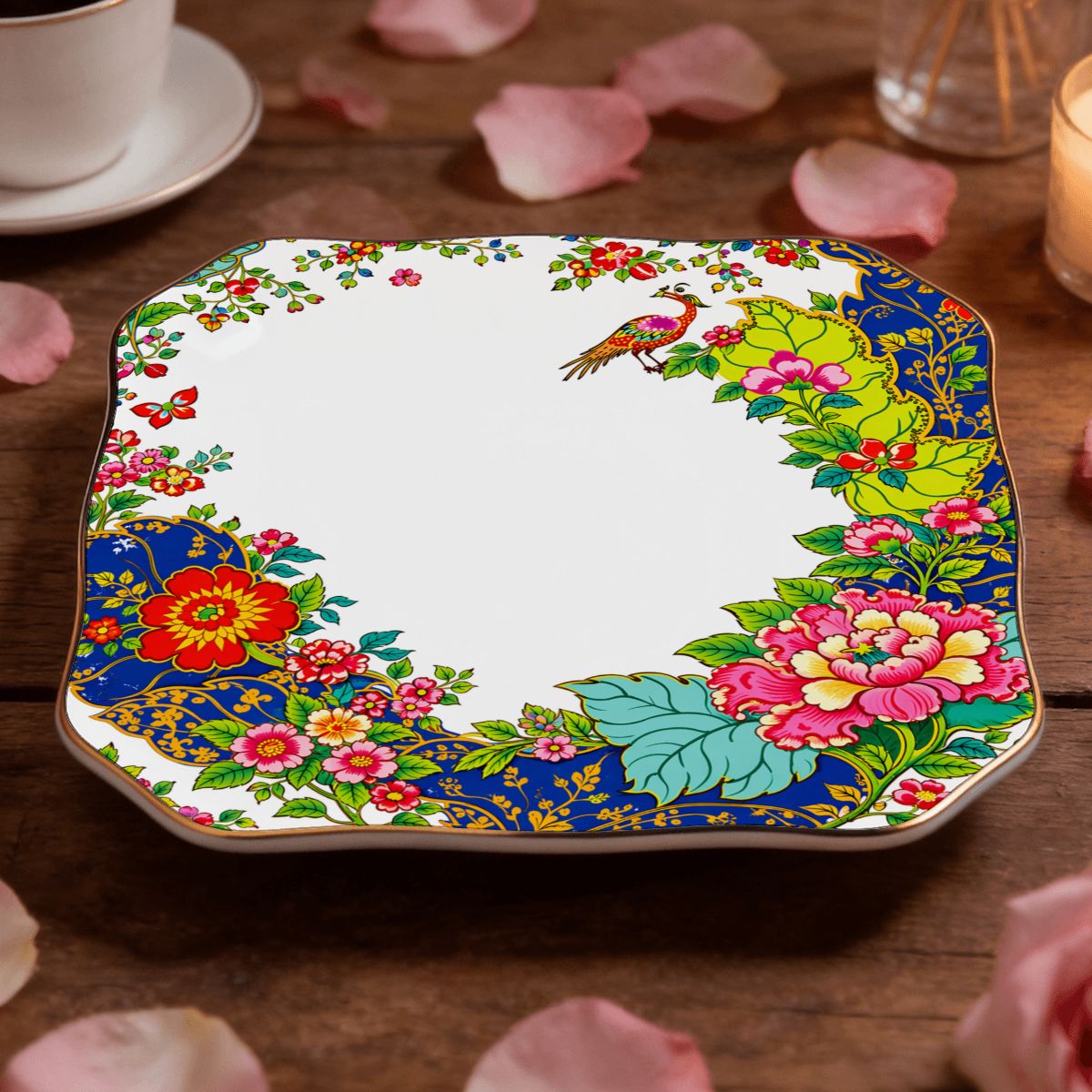 Tobacco Leaf Scalloped Ceramic Mahjong Dice Tray